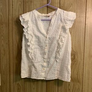 Ivory button-down sleeveless top with ruffles